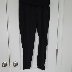 Old Navy Active StretchTech Pants in Black